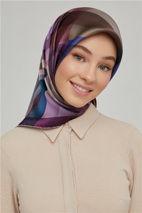 Armine Sura İpek Eşarp 21Ka8659 37