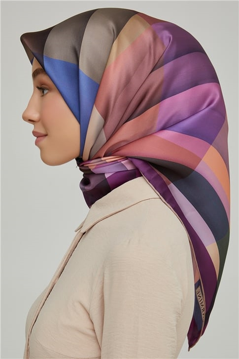 Armine Sura İpek Eşarp 21Ka8659 37