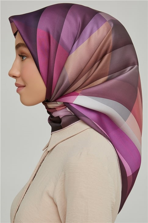 Armine Sura İpek Eşarp 21Ka8659 39