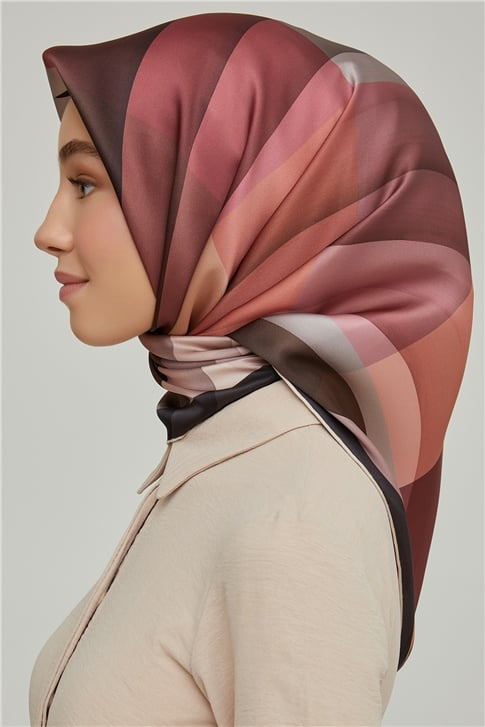 Armine Sura İpek Eşarp 21Ka8659 41
