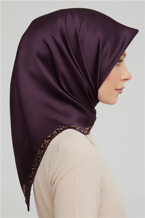 Armine Sura İpek Eşarp 21Ka8660 04