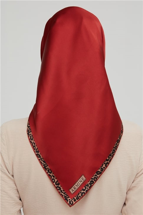 Armine Sura İpek Eşarp 21Ka8660 06