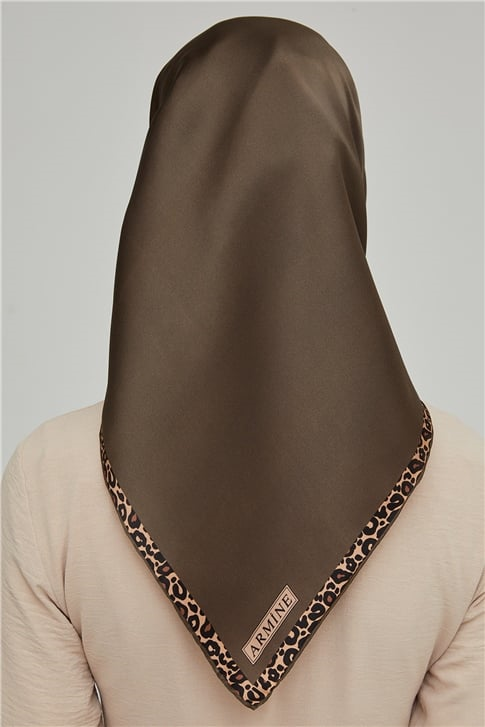 Armine Sura İpek Eşarp 21Ka8660 09