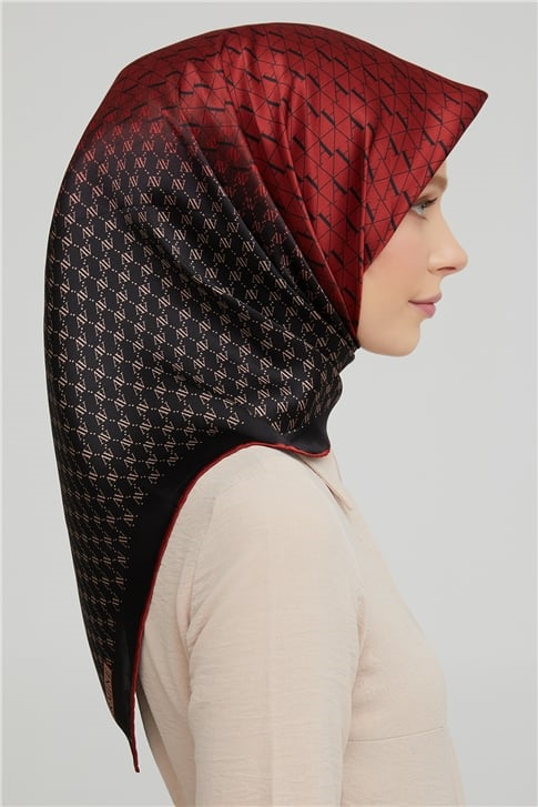 Armine Sura İpek Eşarp 21Ka8661 04