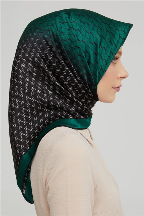 Armine Sura İpek Eşarp 21Ka8661 12