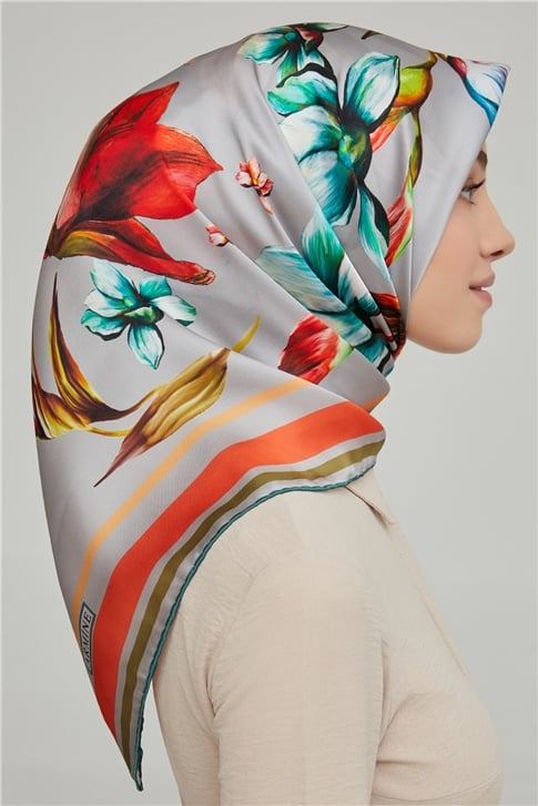 Armine Sura İpek Eşarp 21Ka8662 09
