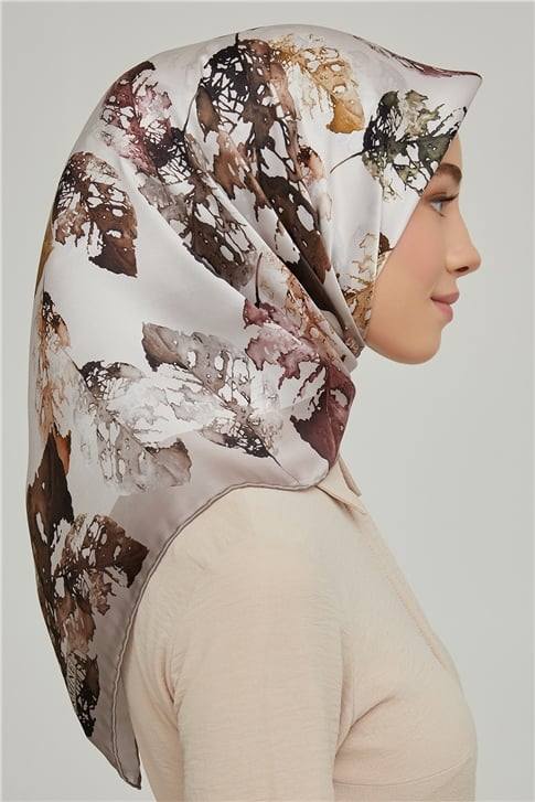 Armine Sura İpek Eşarp 21Ka8663 07