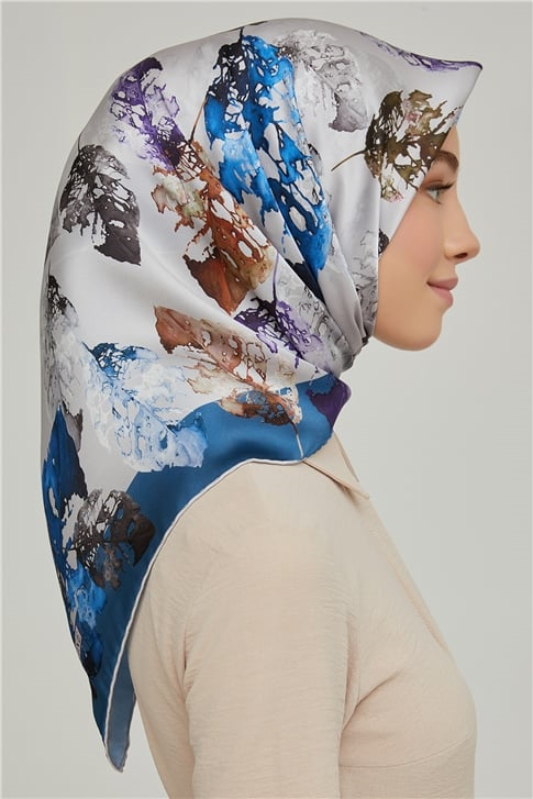 Armine Sura İpek Eşarp 21Ka8663 11