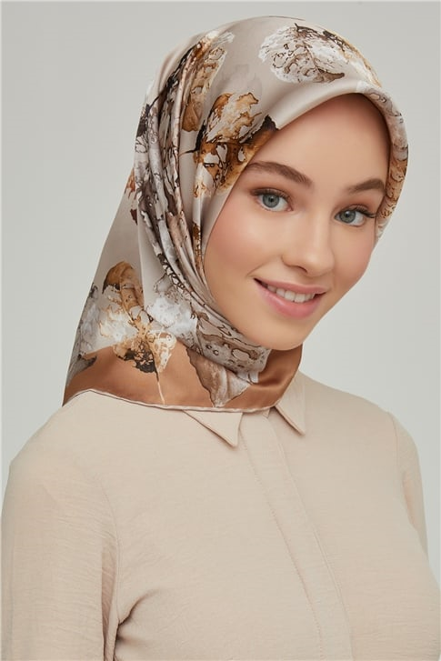 Armine Sura İpek Eşarp 21Ka8663 12