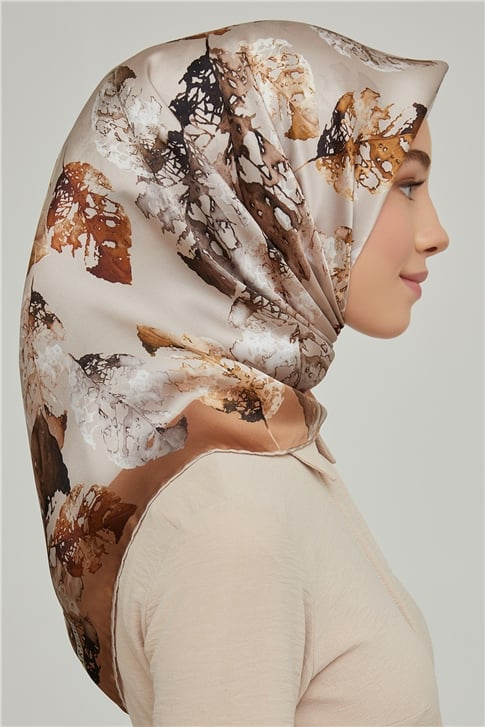 Armine Sura İpek Eşarp 21Ka8663 12