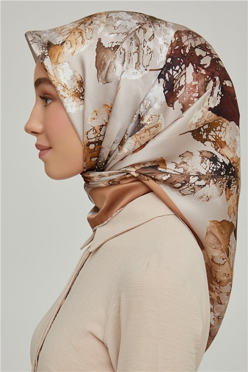 Armine Sura İpek Eşarp 21Ka8663 12