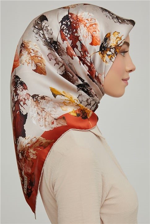 Armine Sura İpek Eşarp 21Ka8663 15