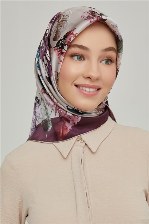 Armine Sura İpek Eşarp 21Ka8663 17