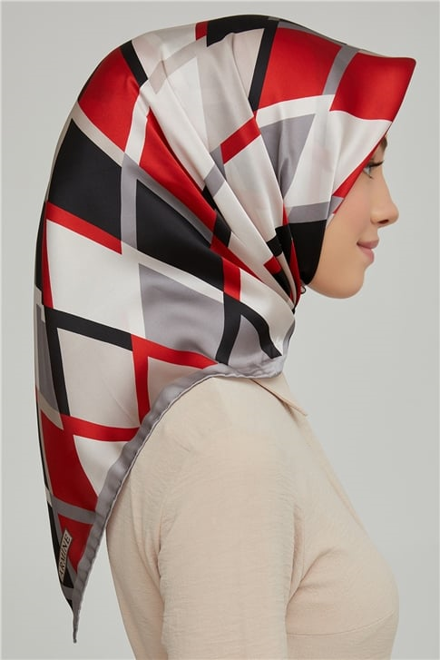 Armine Sura İpek Eşarp 21Ka8664 06