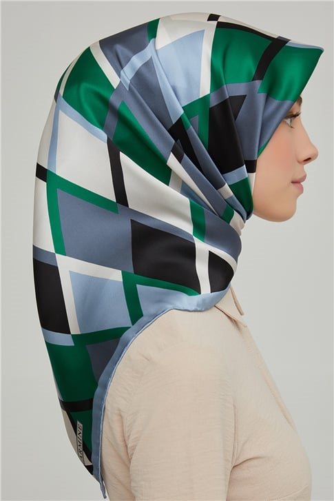 Armine Sura İpek Eşarp 21Ka8664 18
