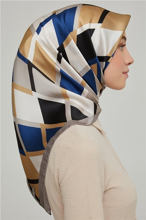 Armine Sura İpek Eşarp 21Ka8664 20