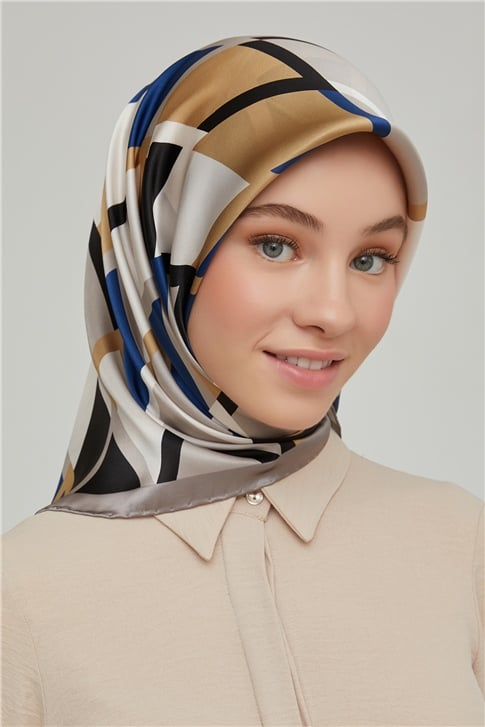 Armine Sura İpek Eşarp 21Ka8664 20