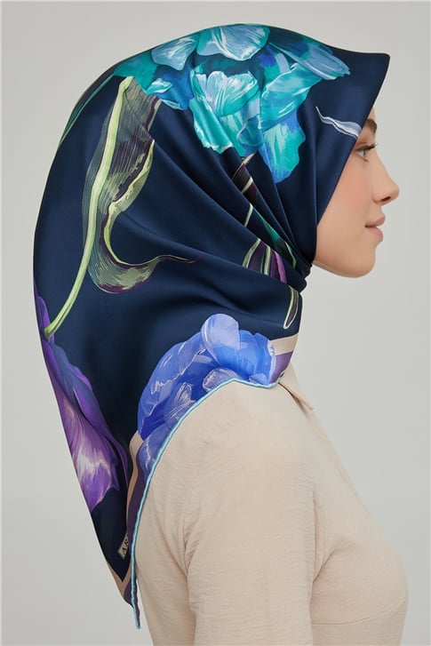 Armine Sura İpek Eşarp 21Ka8665 51