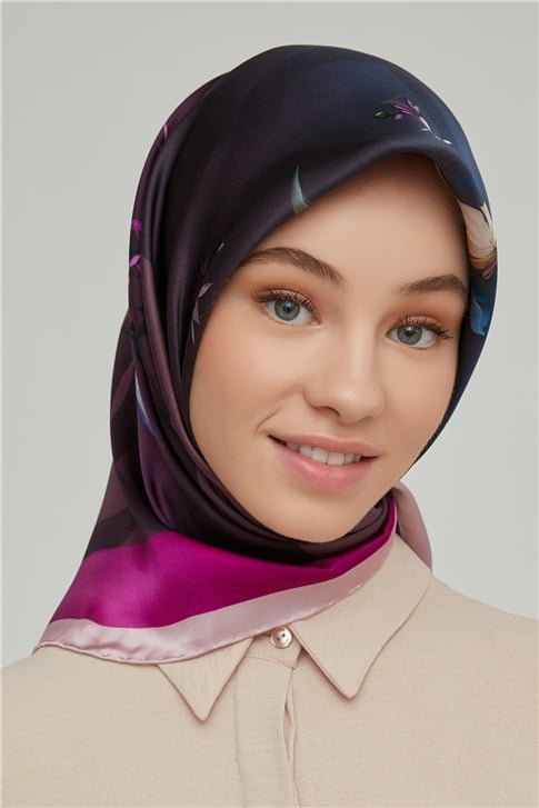 Armine Sura İpek Eşarp 21Ka8666 33