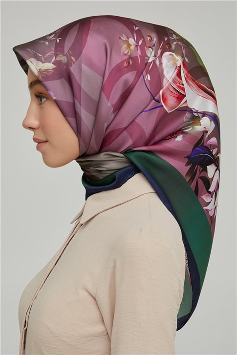 Armine Sura İpek Eşarp 21Ka8666 38