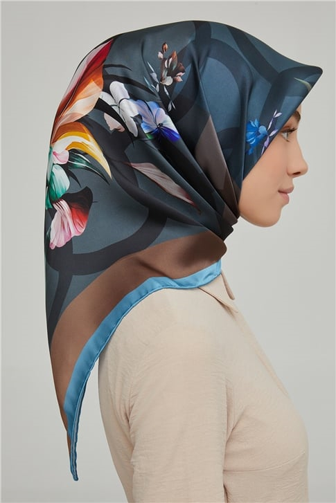 Armine Sura İpek Eşarp 21Ka8666 39