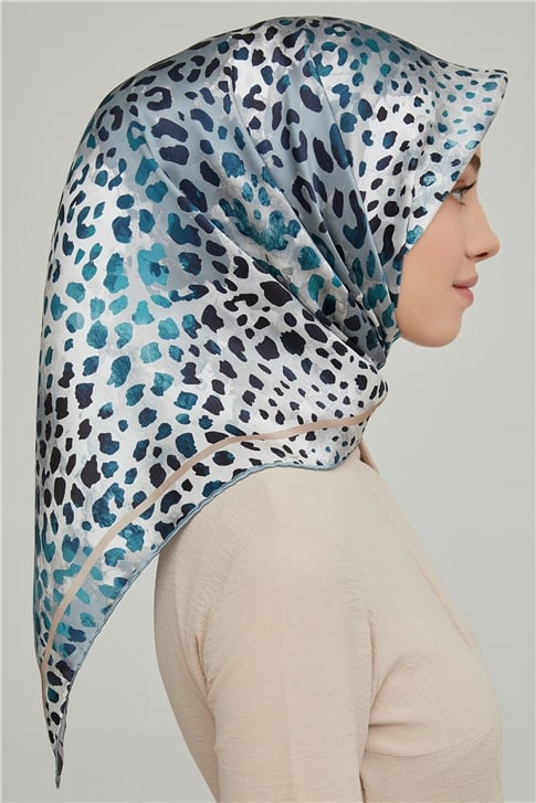 Armine Sura İpek Eşarp 21Ka8667 36