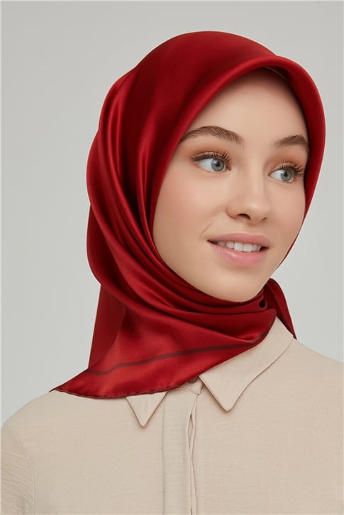 Armine Sura İpek Eşarp 21Ka8668 03