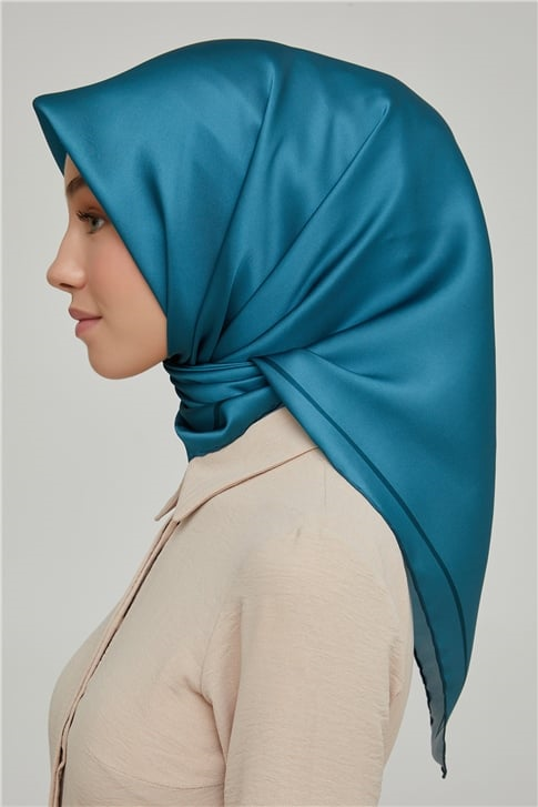 Armine Sura İpek Eşarp 21Ka8668 16