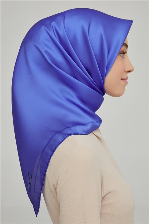 Armine Sura İpek Eşarp 21Ka8668 18