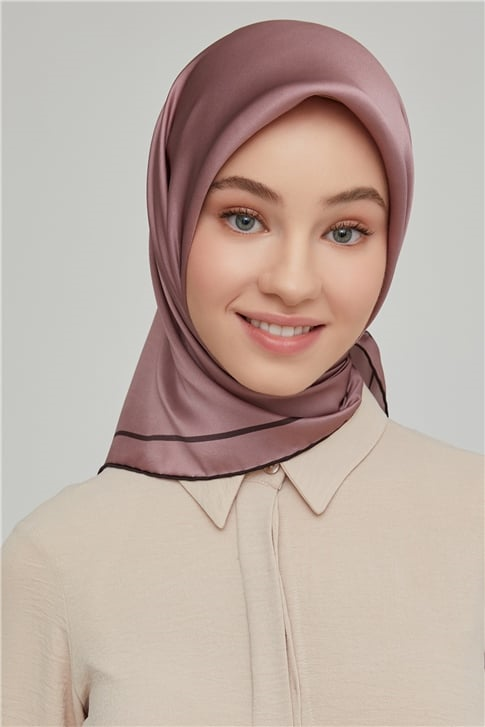 Armine Sura İpek Eşarp 21Ka8668 35