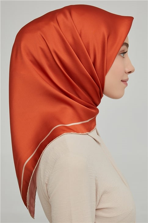 Armine Sura İpek Eşarp 21Ka8668 38