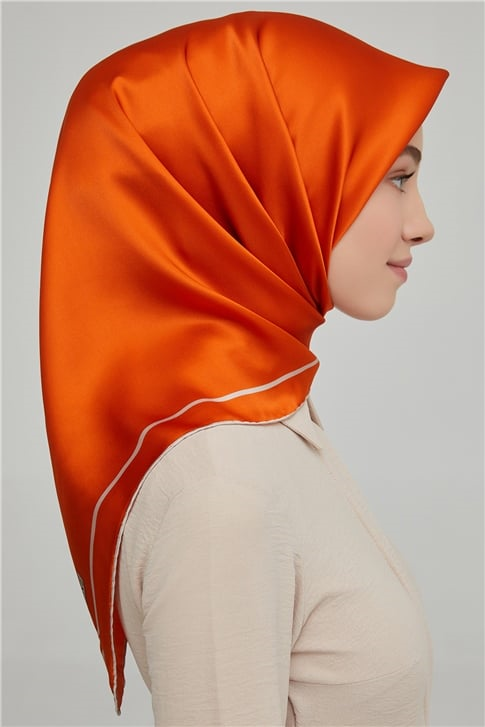Armine Sura İpek Eşarp 21Ka8668 54