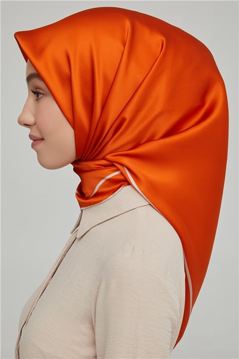 Armine Sura İpek Eşarp 21Ka8668 54
