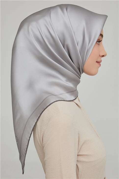 Armine Sura İpek Eşarp 21Ka8668 59