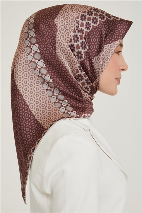 Armine Sura İpek Eşarp 21KA8669 05