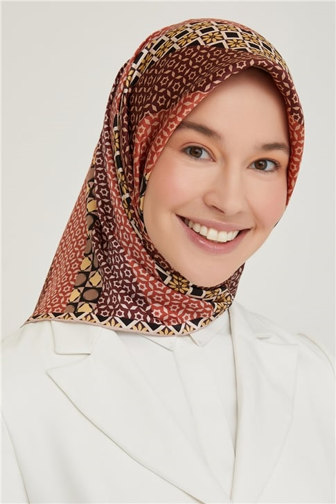 Armine Sura İpek Eşarp 21KA8669 08