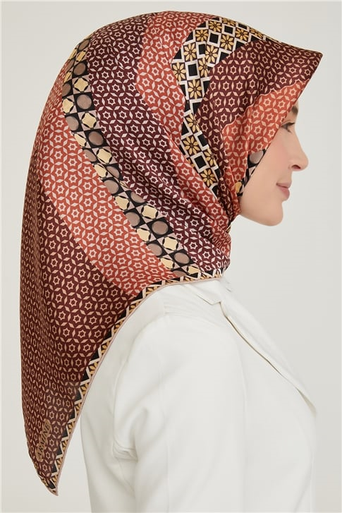 Armine Sura İpek Eşarp 21KA8669 08