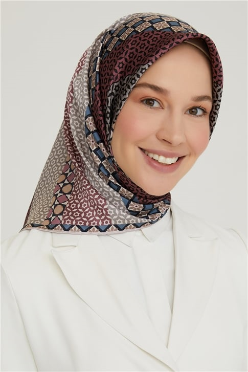 Armine Sura İpek Eşarp 21KA8669 36