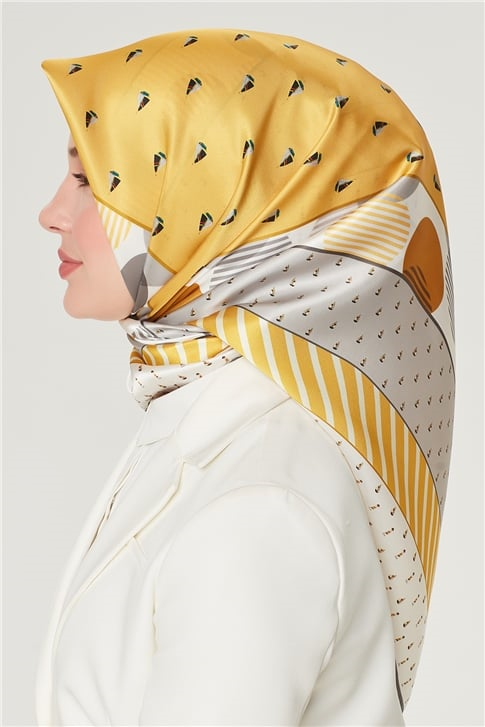 Armine Sura İpek Eşarp 21Y8503 01