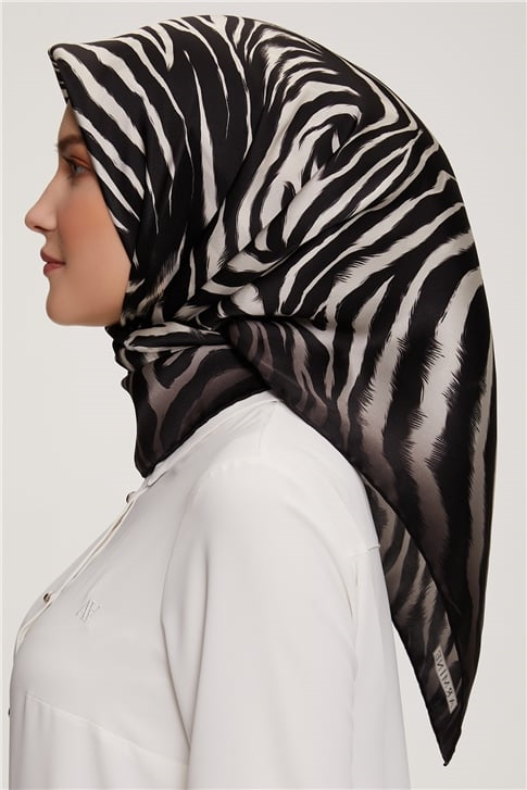Armine Sura İpek Eşarp 22Ka3232 03