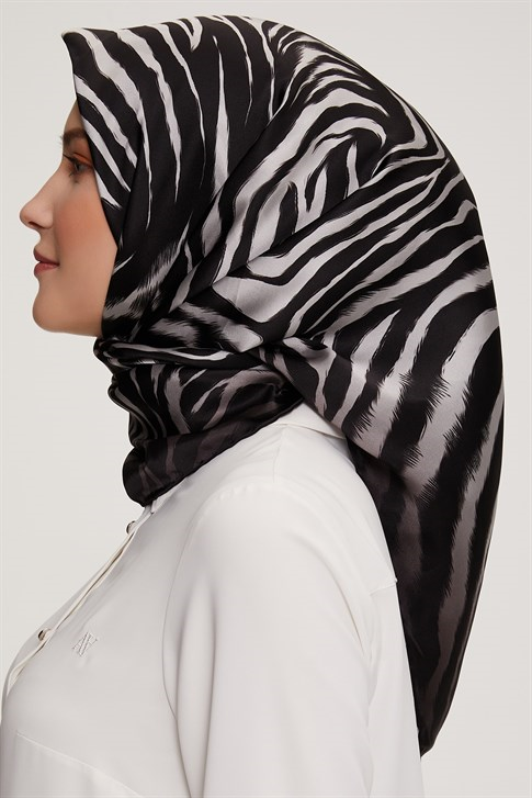 Armine Sura İpek Eşarp 22Ka3232 04