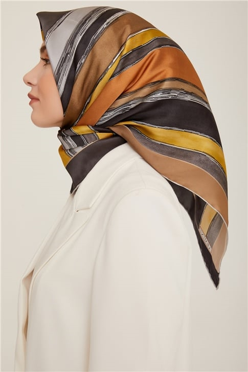 Armine Sura İpek Eşarp 22Ka8802 03