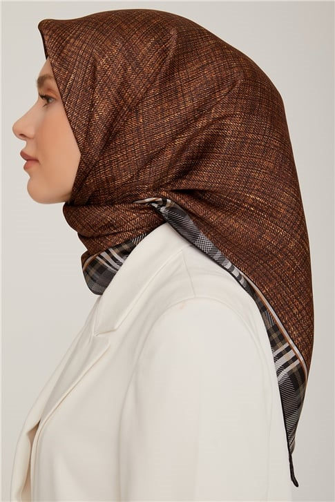 Armine Sura İpek Eşarp 22Ka8803 05