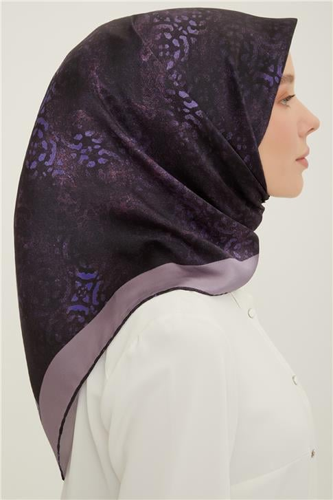 Armine Sura İpek Eşarp 22Ka8810 02