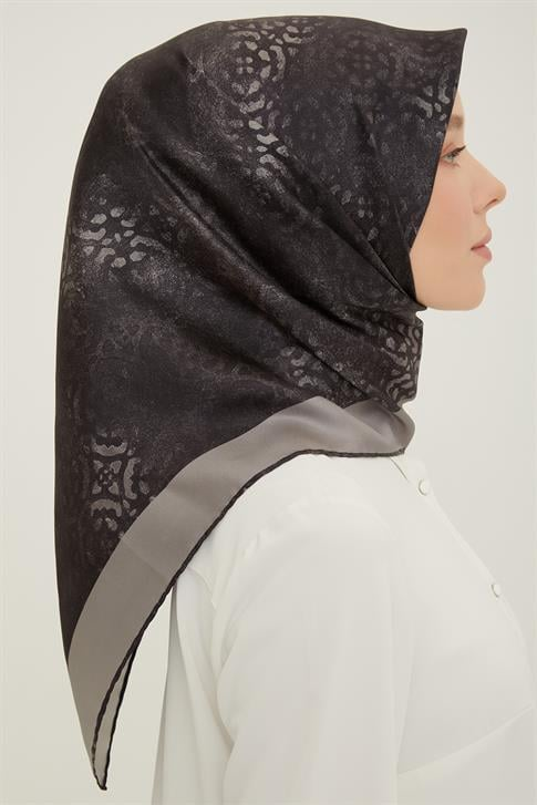 Armine Sura İpek Eşarp 22Ka8810 06
