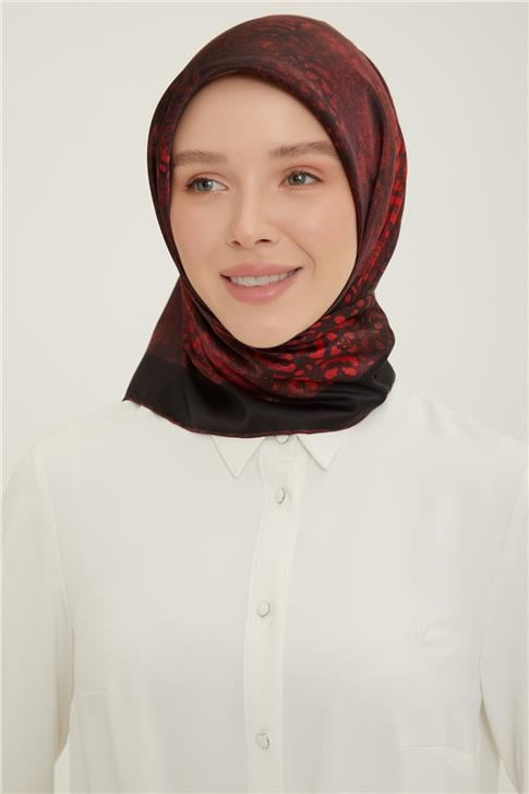 Armine Sura İpek Eşarp 22Ka8810 07
