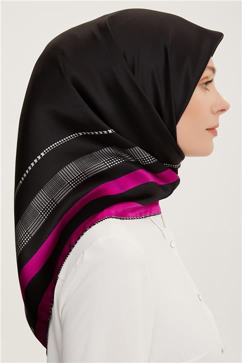 Armine Sura İpek Eşarp 22Ka8811 02