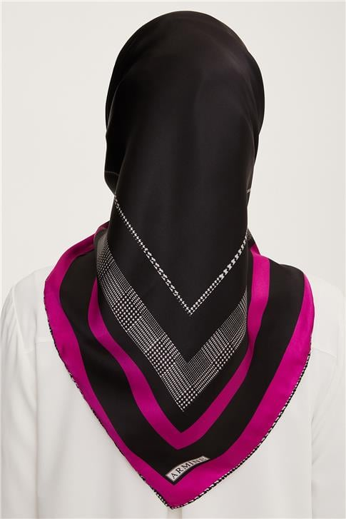 Armine Sura İpek Eşarp 22Ka8811 02