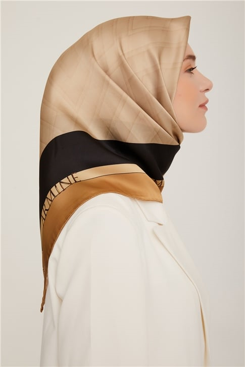 Armine Sura İpek Eşarp 22Ka8813 02