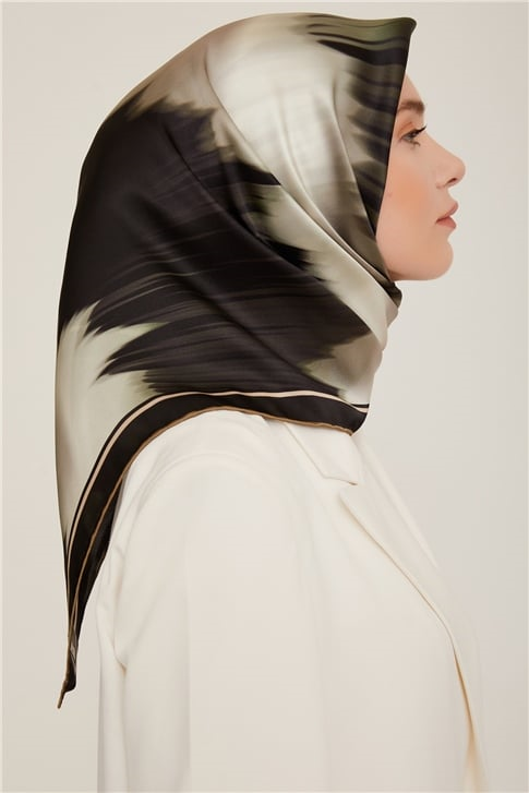 Armine Sura İpek Eşarp 22Ka8814 05